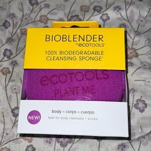 BRAND NEWW LARGE BIOBLENDER BY ECOTOOLS